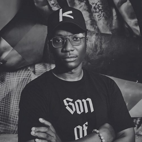 Portrait d’Alan Boulga, fondateur d’Allan Creatives
